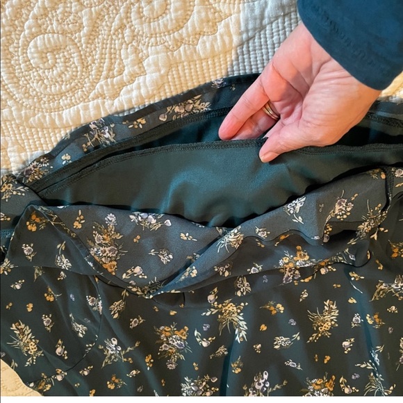 Hunter Green Floral Dresss - Picture 3 of 7